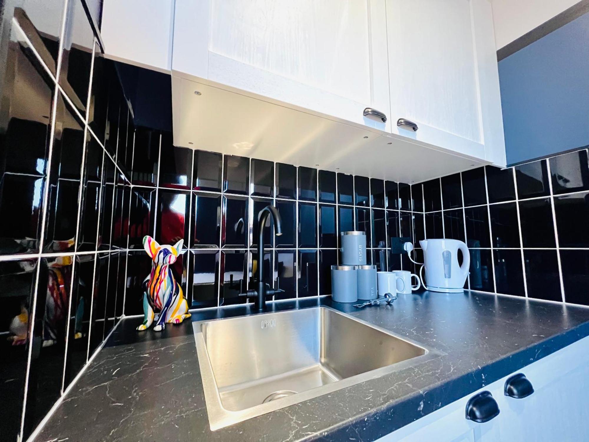 London 61 Central Studio, Ideal For Tourists High Recommend!!! Экстерьер фото